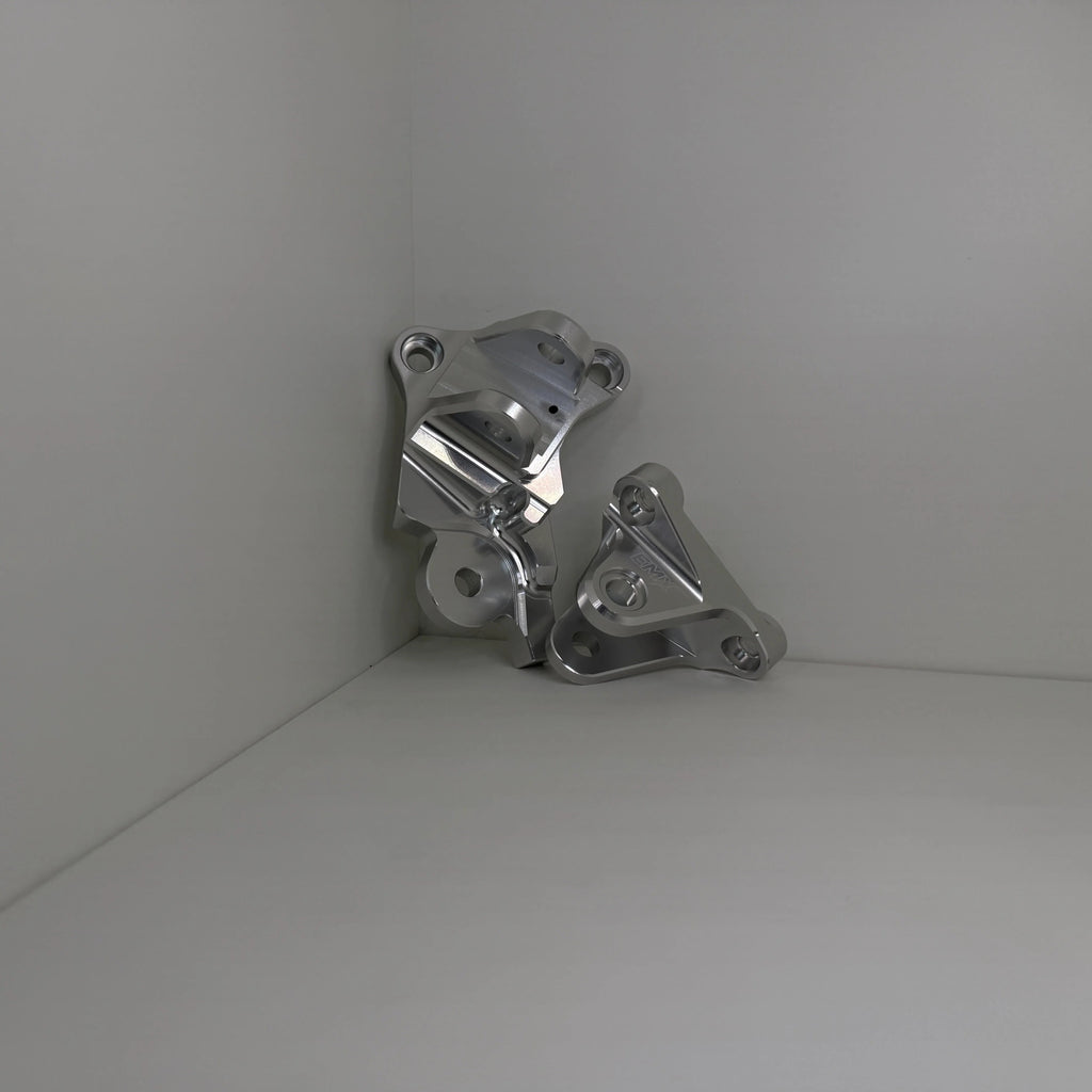 Chrome Ultra Bee Peg Mount